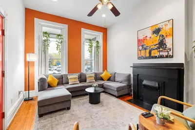 Image de The \"Rhythm\" Suite - Downtown Richmond - Pet Friendly - Parking Included