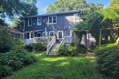 Image de Cheerful Cottage Home near Annapolis in Beautiful Chesapeake Bay Beach setting