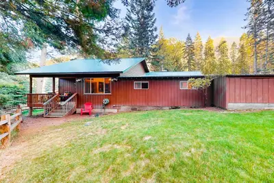 Image de Peaceful Wallowa Lake Cabin Escape