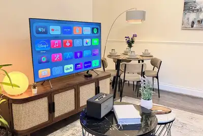 Image de 2br Apartment, Fast Wi-Fi, Apple Tv & Netflix, 20 Off Long Stays