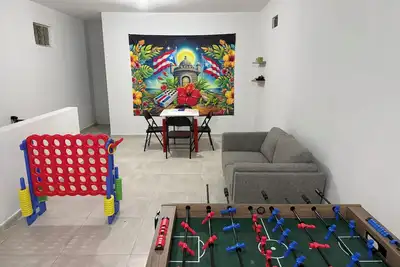 Image de Casa Marty. Spacious 4-bedroom house in pleasant Aguadilla with cool Ac breeze.