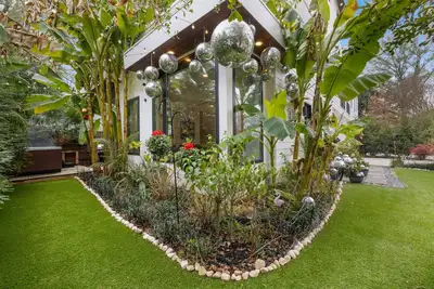 Image de Luxury Midtown Sanctuary - Rooftop Skyline Views\nPet Friendly- Walk to Park!