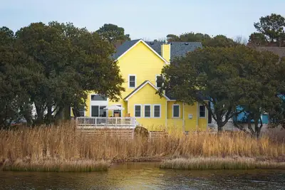 Image de Soundfront Corolla Home with Hot Tub & Sunset Views!