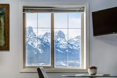 Image de Cozy Mountain View Condo Close to Dt Canmore