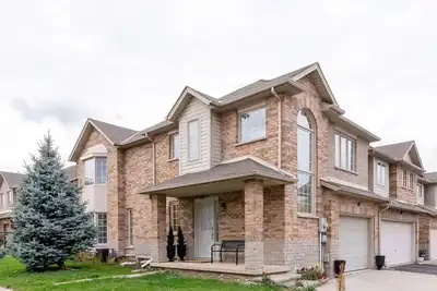 Image de The space, privacy, and comfort of a true home away from home in Niagara area.