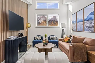 Image de Cozy 3br Mountainside Haven Near Banff