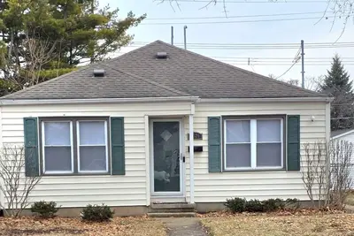 Image de Gorgeous Updated 2-Bedroom Cottage Near Mount Mary University & Mayfair Mall