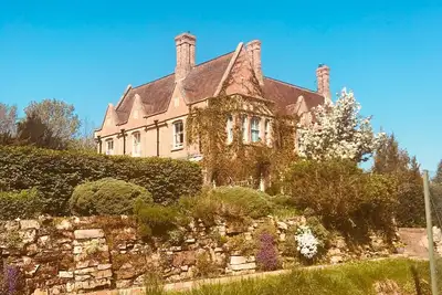 Image de Cosy one bedroom flat in a country house.