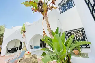 Image de Haut de villa avec piscine à 5 min à pied de la plage principale de Hammamet