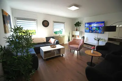 Image de Spacious apartment with balcony, Schiedersee, hiking, cycling apartment 4