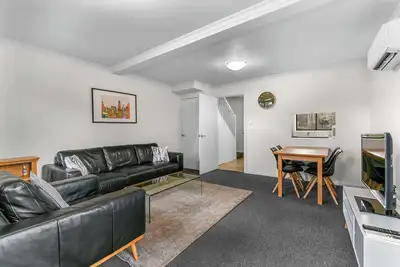 Image de Prime Location near Cbd - 2-Bedroom with Parking