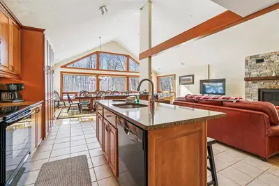 Image de Warm and inviting retreat nestled in the heart of Killington.