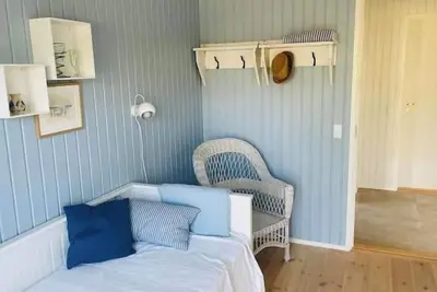 Image de Chic & Peaceful Two-Room Coastal Escape – Elegant Comfort by the Sea