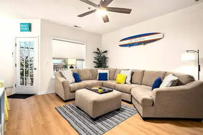 Image de Villas at Bay Crossing • King Bed • Pool • Top-Floor • Balcony • Beach Gear