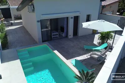 Image de Riboleys - Villa 10 personnes avec piscine privée à 200m de la mer