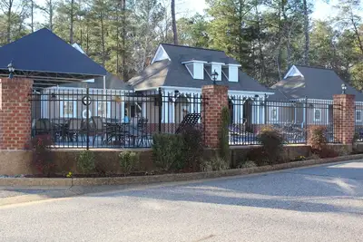 Image de Charming 2-bedroom villa with Ac in lovely Kings Creek Townes