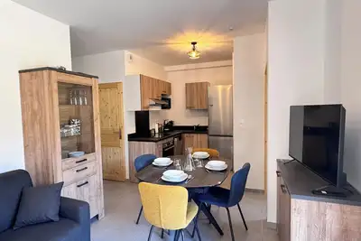 Image de Appartement T3 neuf Génos Loudenvielle à 50 m du lac, 100 m² de jardin privatif