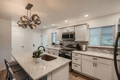 Image de 3 bed 2 bath w/Fire Pit, Hot Tub, Game Room Near Denver and Boulder