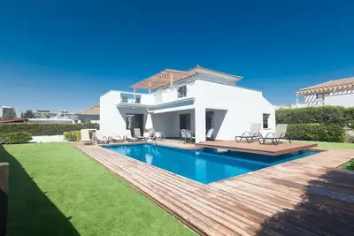 Image de Ayia Napa Satin Villa Svi3 by Interhome