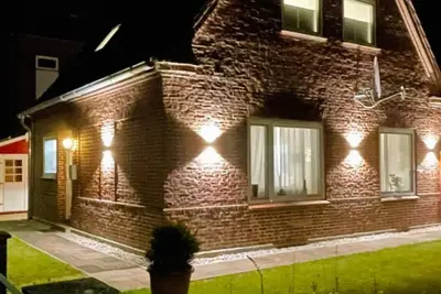 Image de in Friedrichstadt mit Sauna, Grill und Garten by Interhome