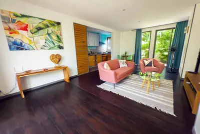 Wohnung mit Garten by Interhome