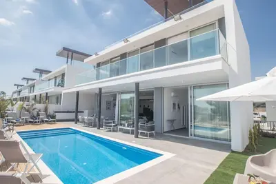 Image de Ferienvilla Olivine Pearl mit Meerblick by Interhome