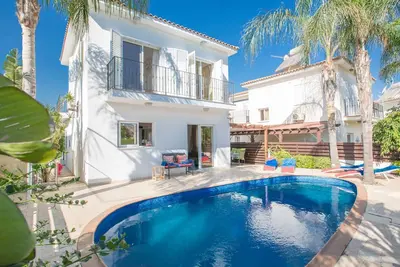 Image de Charmante 3-Schlafzimmer-Villa Di12 mit privatem Pool by Interhome