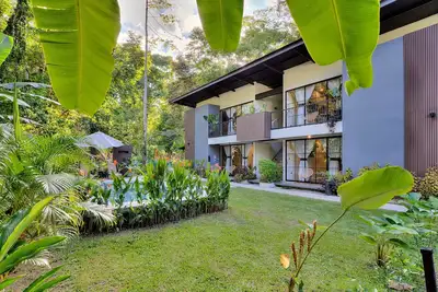 Image de Nomad studio1: natural charm with pool already/c