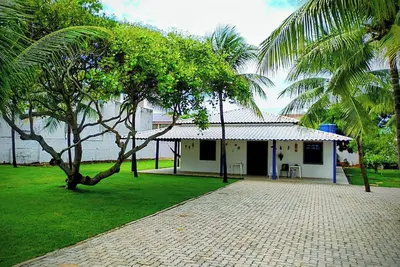 Image de Farmhouse on the beachfront of Itacimirim