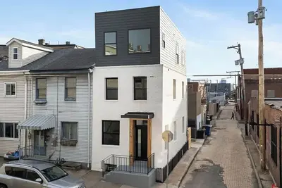 Image de Luxury Butler St Home w/ Parking, Perfect for Nfl Draft