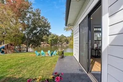 Image de Escape to The Cove - A stunning lakefront suite on Watts Bar Lake!