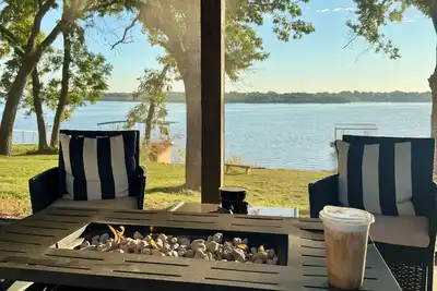 Image de Lake front getaway w/slip located in Wolf Creek