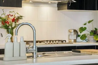 Image de Adelaide Hills Escape, Scenic Views, Winery & City