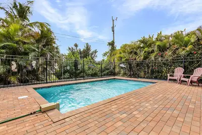 Image de Relaxing Bokeelia Pool Home Near Marinas | Boat-Friendly Parking | Pet Friendly