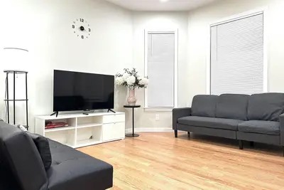 Image de Peaceful, modern 3br Home Near Encore Casino, 12min to Boston