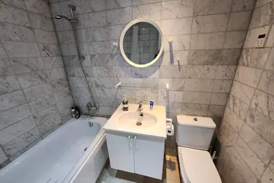 Image de New with Ac Central Suites with Pool and Squash Courts! Sleeps Family or 4