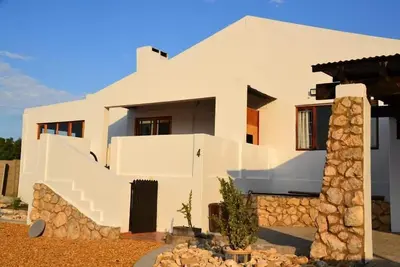 Image de Charming 4-bedroom house in Saint Helena Bay perfect for relaxing getaway