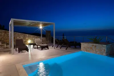 Image de Villa Oceanis : Maison de vacances avec vue sur mer, Wi-Fi et climatisation