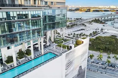 Image de Panoramic Ocean Views 2 Bedroom With Gym & Pool