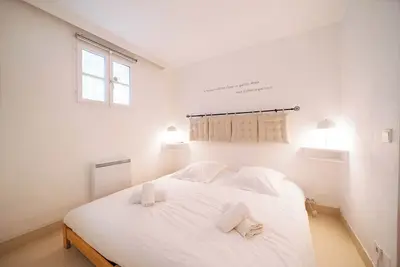 Image de L Escapade du Port T2 climatisation parking terrasse vue port