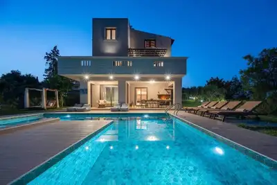 Image de Majestic Villa, modern, private pool, family