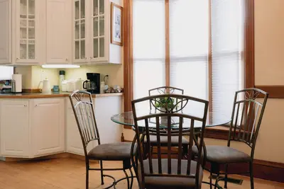 Image de 4 Bedroom Cottage on Main Street Deadwood!