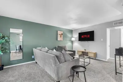 Image de Fifa | 3 Min Walk to At&T | 1br | Free Parking!