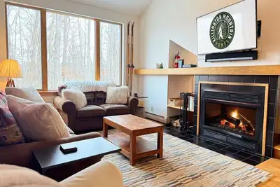 Image de Hilltopper Haus- Pool, hot tub, Private Sauna