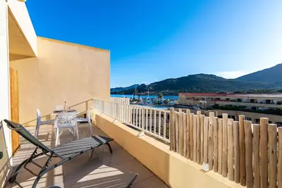 Image de Casa Fangu - Balcon avec Vue Port et Montagnes