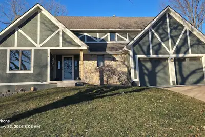 Image de Spacious 4-bedroom house in lovely Shawnee Sleeps 10