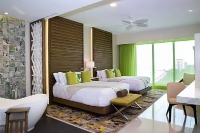 Image de Luxurious 3 Bedroom Penthouse with Loft and Spectacular Ocean View