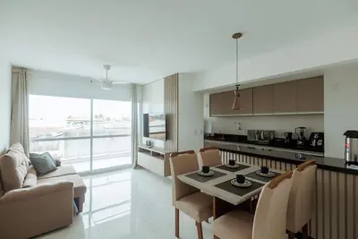 Image de Apto c Garagem e Ar condicionado na Praia do Sul