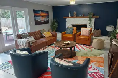 Image de Alpine Waters Lodge | Ski, Hot tub & Relax