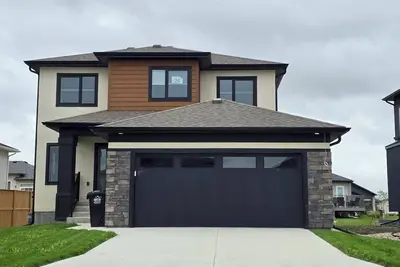 Image de Enjoy this modern Entire Home in a welcoming and family-friendly neighbourhood!